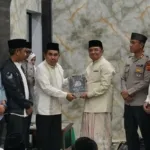 Safari Ramadan di Cikajang, Bupati Garut Ajak Jemaah Tingkatkan Ibadah di Paruh Kedua Ramadan