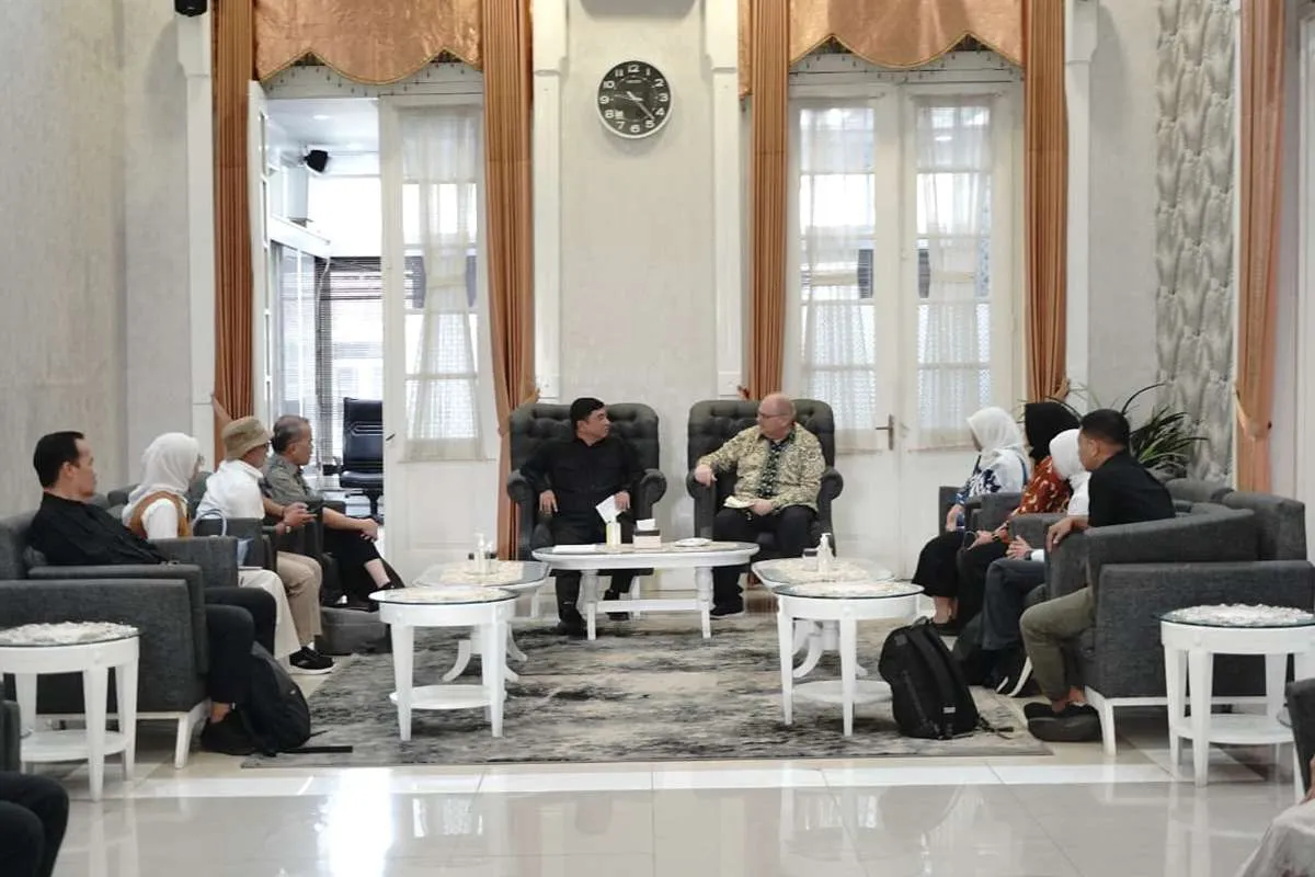 Bupati Garut: Gandeng IPB dan AIC Perkuat Industri Kulit Melalui Kolaborasi Internasional